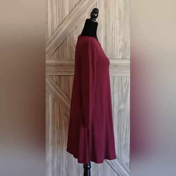 Old Navy Red A-Line Long Sleeve Swing Dress. (Size XS) - Picture 5 of 9